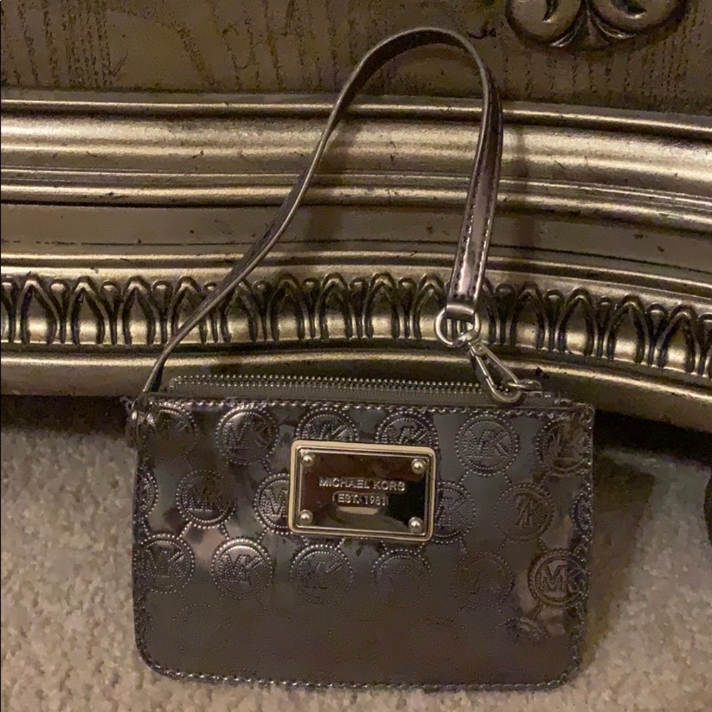 Small Michael Kors wristlet